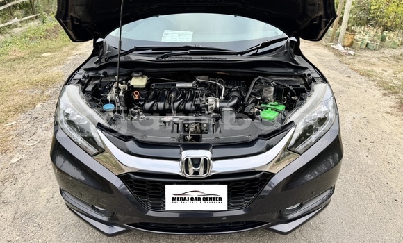 Buy Used 2014 Honda Vezel in Dhaka, Dhaka Buy Used 2014 Honda Vezel in Dhaka, Dhaka