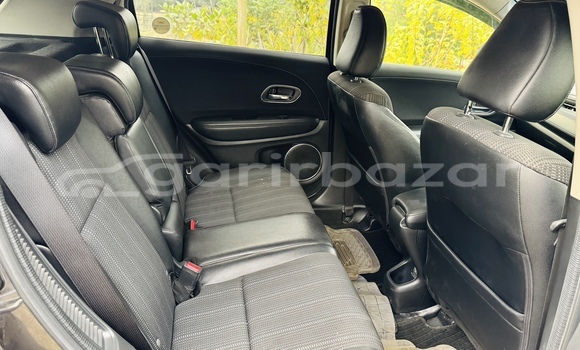 Buy Used 2014 Honda Vezel in Dhaka, Dhaka Buy Used 2014 Honda Vezel in Dhaka, Dhaka