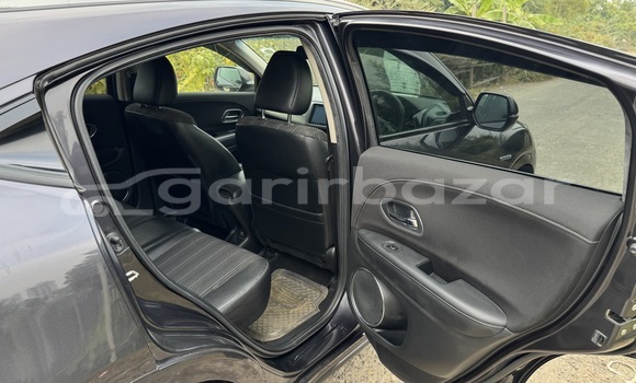 Buy Used 2014 Honda Vezel in Dhaka, Dhaka Buy Used 2014 Honda Vezel in Dhaka, Dhaka