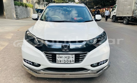 Buy Used 2015 Honda Vezel in Dhaka, Dhaka Buy Used 2015 Honda Vezel in Dhaka, Dhaka