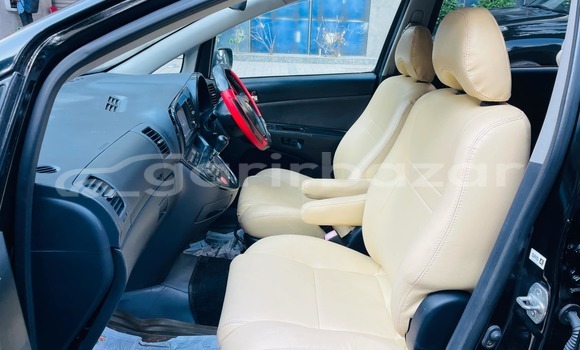 Buy Used 2003 Toyota Wish in Dhaka, Dhaka Buy Used 2003 Toyota Wish in Dhaka, Dhaka