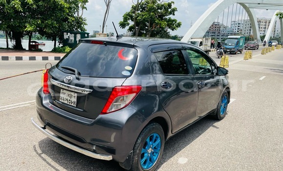 Buy Used 2011 Toyota Vitz in Dhaka, Dhaka Buy Used 2011 Toyota Vitz in Dhaka, Dhaka