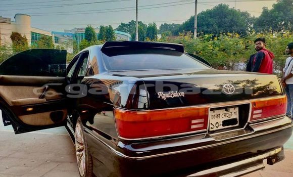 Buy Used 1995 Toyota Crown in Dhaka, Dhaka Buy Used 1995 Toyota Crown in Dhaka, Dhaka