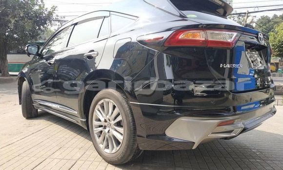 Buy Import 2018 Toyota Harrier in Dhaka, Dhaka Buy Import 2018 Toyota Harrier in Dhaka, Dhaka