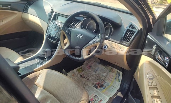 Buy Used 2011 Hyundai Sonata in Dhaka, Dhaka Buy Used 2011 Hyundai Sonata in Dhaka, Dhaka