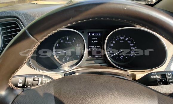 Buy Used 2017 Hyundai Santa Fe in Dhaka, Dhaka Buy Used 2017 Hyundai Santa Fe in Dhaka, Dhaka