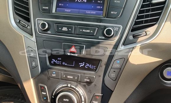 Buy Used 2017 Hyundai Santa Fe in Dhaka, Dhaka Buy Used 2017 Hyundai Santa Fe in Dhaka, Dhaka