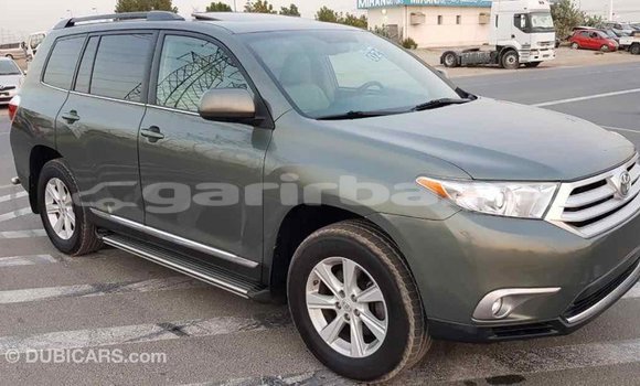 Buy Import 2013 Toyota Highlander in Import - Dubai, Bandarban Buy Import 2013 Toyota Highlander in Import - Dubai, Bandarban