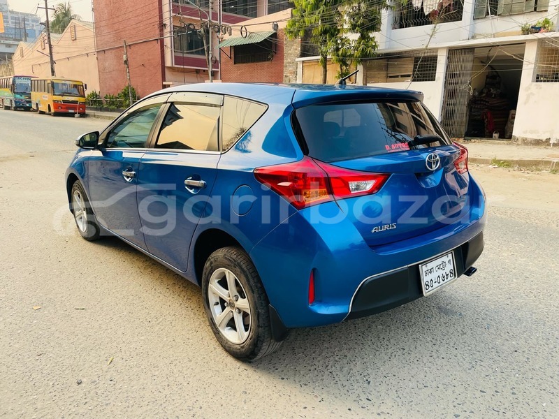 Big with watermark toyota auris dhaka dhaka 35520