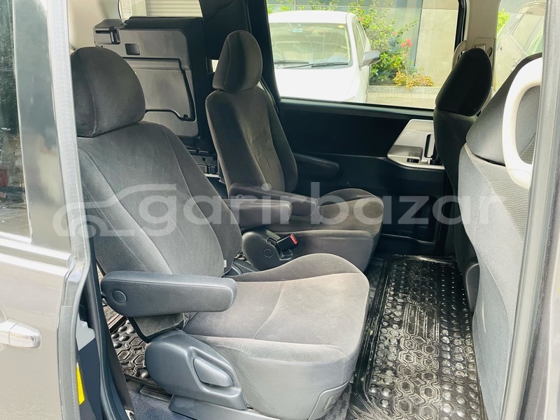 Big with watermark toyota noah x smart dhaka dhaka 35523