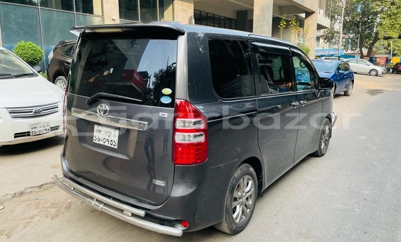 Buy Used 2011 Toyota noah x smart in Dhaka, Dhaka Buy Used 2011 Toyota noah x smart in Dhaka, Dhaka