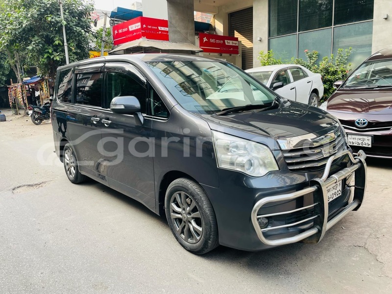 Big with watermark toyota noah x smart dhaka dhaka 35523