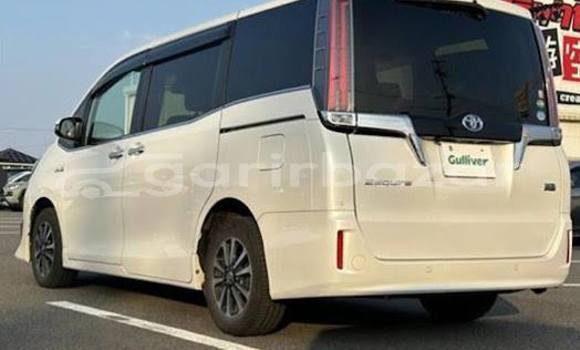 Buy Used 2020 Toyota Esquire in Dhaka, Dhaka Buy Used 2020 Toyota Esquire in Dhaka, Dhaka