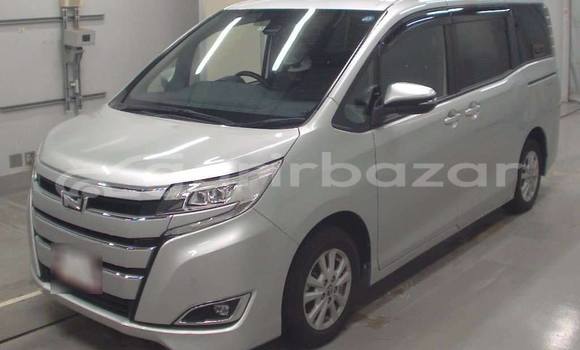 Buy Used 2019 Toyota Noah in Dhaka, Dhaka Buy Used 2019 Toyota Noah in Dhaka, Dhaka