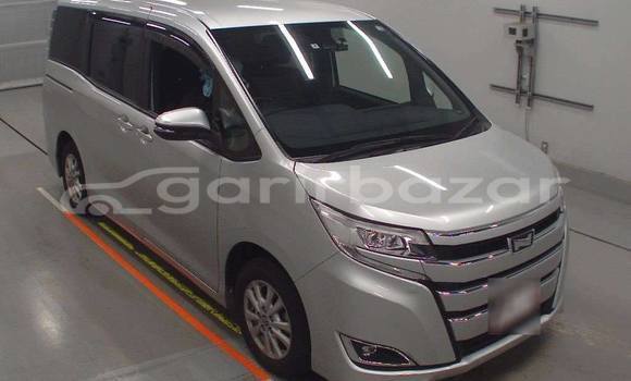 Buy Used 2019 Toyota Noah in Dhaka, Dhaka Buy Used 2019 Toyota Noah in Dhaka, Dhaka