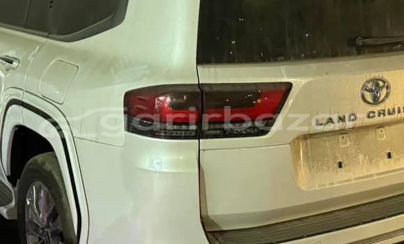 Buy Used 2022 Toyota land cruiser-prado in Dhaka, Dhaka Buy Used 2022 Toyota land cruiser-prado in Dhaka, Dhaka