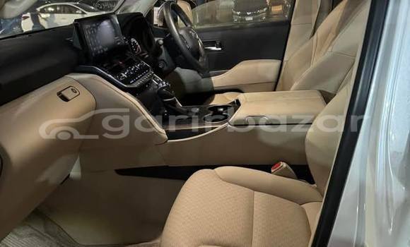 Buy Used 2022 Toyota land cruiser-prado in Dhaka, Dhaka Buy Used 2022 Toyota land cruiser-prado in Dhaka, Dhaka