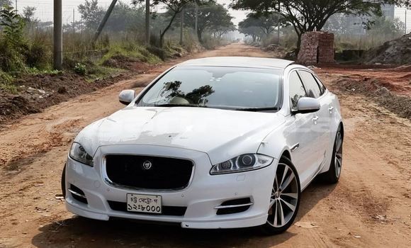 Buy Used 2013 Jaguar XJ in Dhaka, Dhaka Buy Used 2013 Jaguar XJ in Dhaka, Dhaka