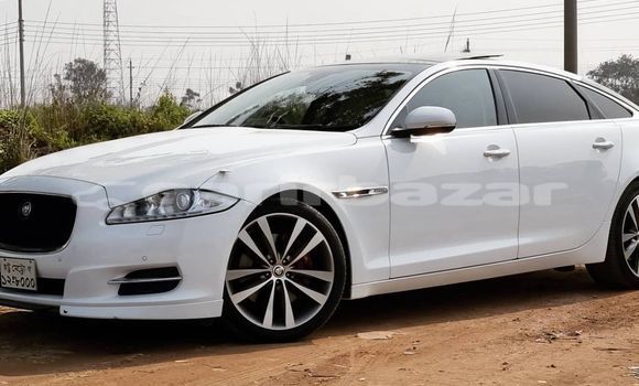 Buy Used 2013 Jaguar XJ in Dhaka, Dhaka Buy Used 2013 Jaguar XJ in Dhaka, Dhaka