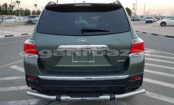 Buy Import 2013 Toyota Highlander in Import - Dubai, Bandarban Buy Import 2013 Toyota Highlander in Import - Dubai, Bandarban
