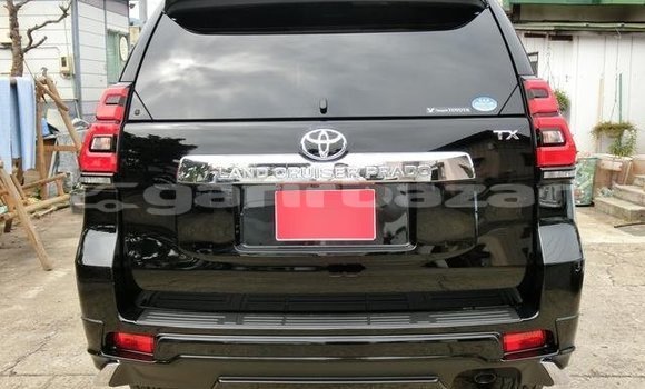 Buy Import Toyota Land Cruiser Prado in Dhaka, Dhaka Buy Import Toyota Land Cruiser Prado in Dhaka, Dhaka
