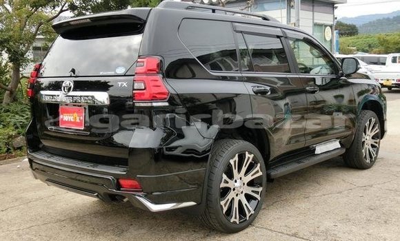 Buy Import Toyota Land Cruiser Prado in Dhaka, Dhaka Buy Import Toyota Land Cruiser Prado in Dhaka, Dhaka