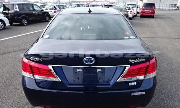 Buy Import 2016 Toyota Crown in Dhaka, Dhaka Buy Import 2016 Toyota Crown in Dhaka, Dhaka