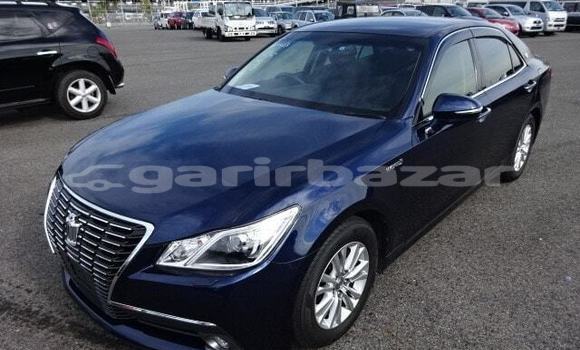 Buy Import 2016 Toyota Crown in Dhaka, Dhaka Buy Import 2016 Toyota Crown in Dhaka, Dhaka