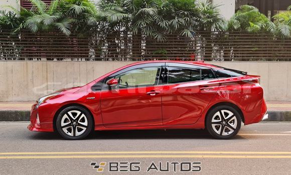 Buy Import 2016 Toyota Prius in Dhaka, Dhaka Buy Import 2016 Toyota Prius in Dhaka, Dhaka