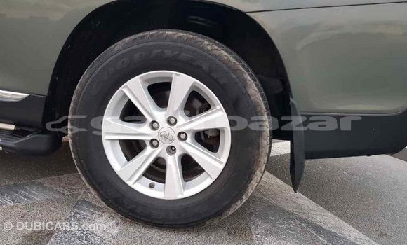 Buy Import 2013 Toyota Highlander in Import - Dubai, Bandarban Buy Import 2013 Toyota Highlander in Import - Dubai, Bandarban