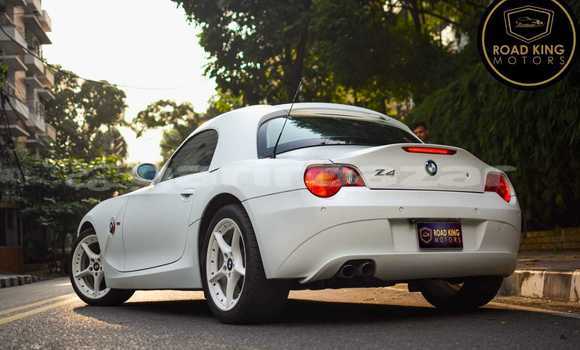 Buy Import 2004 BMW BMW Z4 in Dhaka, Dhaka Buy Import 2004 BMW BMW Z4 in Dhaka, Dhaka