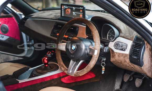 Buy Import 2004 BMW BMW Z4 in Dhaka, Dhaka Buy Import 2004 BMW BMW Z4 in Dhaka, Dhaka