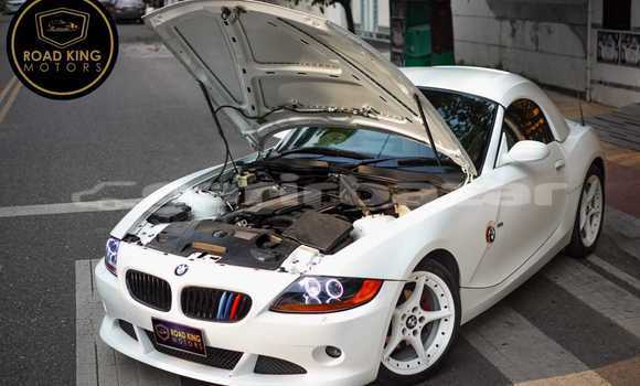 Buy Import 2004 BMW BMW Z4 in Dhaka, Dhaka Buy Import 2004 BMW BMW Z4 in Dhaka, Dhaka