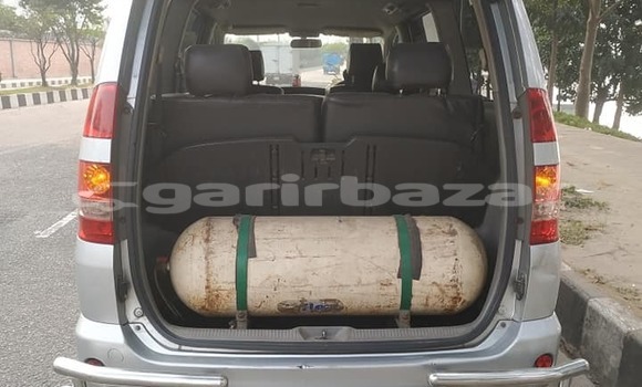 Buy Used 2003 Toyota Noah in Dhaka, Dhaka Buy Used 2003 Toyota Noah in Dhaka, Dhaka