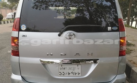 Buy Used 2003 Toyota Noah in Dhaka, Dhaka Buy Used 2003 Toyota Noah in Dhaka, Dhaka