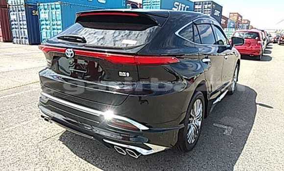 Buy Import 2021 Toyota Harrier in Dhaka, Dhaka Buy Import 2021 Toyota Harrier in Dhaka, Dhaka