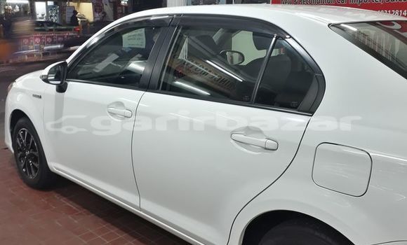 Buy Import 2016 Toyota Axio in Dhaka, Dhaka Buy Import 2016 Toyota Axio in Dhaka, Dhaka