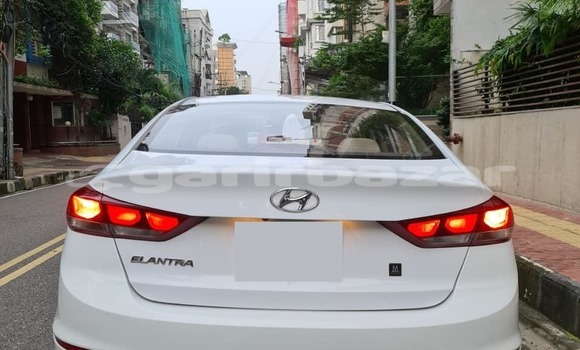 Buy Used 2016 Hyundai Elantra in Dhaka, Dhaka Buy Used 2016 Hyundai Elantra in Dhaka, Dhaka