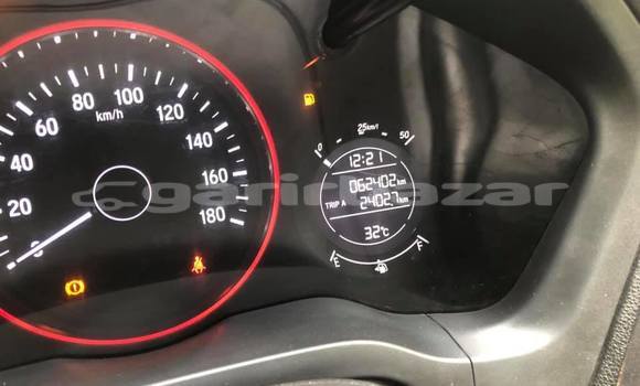 Buy Used 2014 Honda Vezel in Dhaka, Dhaka Buy Used 2014 Honda Vezel in Dhaka, Dhaka