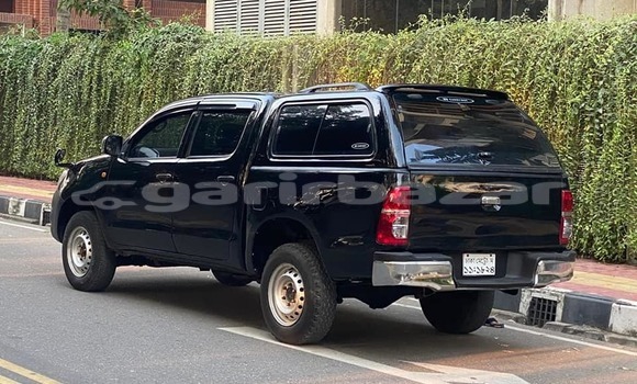 Buy Used 2009 Toyota Hilux in Dhaka, Dhaka Buy Used 2009 Toyota Hilux in Dhaka, Dhaka