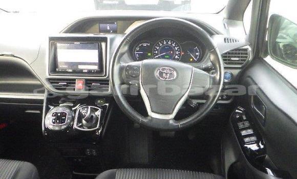 কেনা আমদানি Toyota Noah Black গাড়ী মধ্যে ঢাকা মধ্যে Dhaka কেনা আমদানি Toyota Noah Black গাড়ী মধ্যে ঢাকা মধ্যে Dhaka