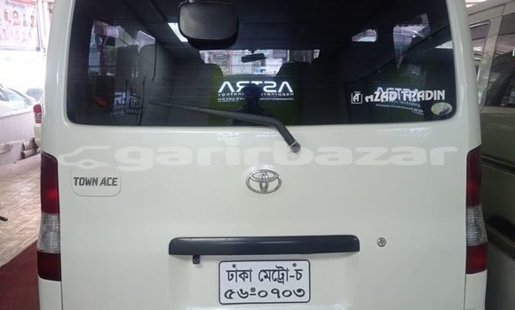 Buy Used 2011 Toyota TownAce in Dhaka, Dhaka Buy Used 2011 Toyota TownAce in Dhaka, Dhaka