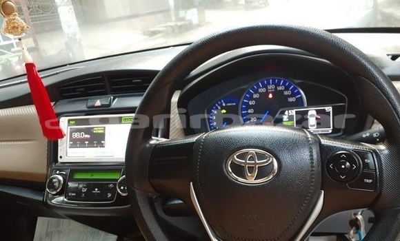 Buy Used 2014 Toyota Axio in Dhaka, Dhaka Buy Used 2014 Toyota Axio in Dhaka, Dhaka