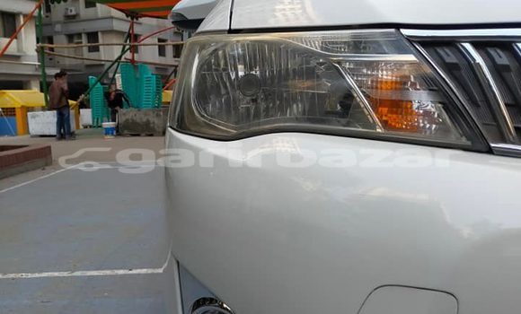 Buy Used 2013 Toyota Axio in Dhaka, Dhaka Buy Used 2013 Toyota Axio in Dhaka, Dhaka