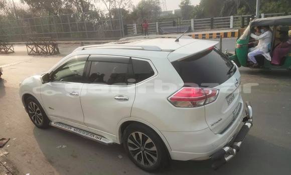 Buy Used 2015 Nissan X-Trail Mode Premier in Dhaka, Dhaka Buy Used 2015 Nissan X-Trail Mode Premier in Dhaka, Dhaka