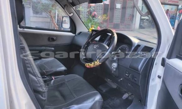 Buy Used 2011 Toyota TownAce in Dhaka, Dhaka Buy Used 2011 Toyota TownAce in Dhaka, Dhaka