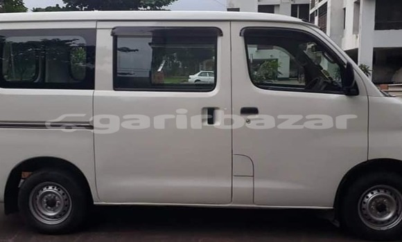 Buy Used 2010 Toyota TownAce in Dhaka, Dhaka Buy Used 2010 Toyota TownAce in Dhaka, Dhaka