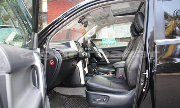 Buy Used 2011 Toyota Land Cruiser Prado in Dhaka, Dhaka Buy Used 2011 Toyota Land Cruiser Prado in Dhaka, Dhaka