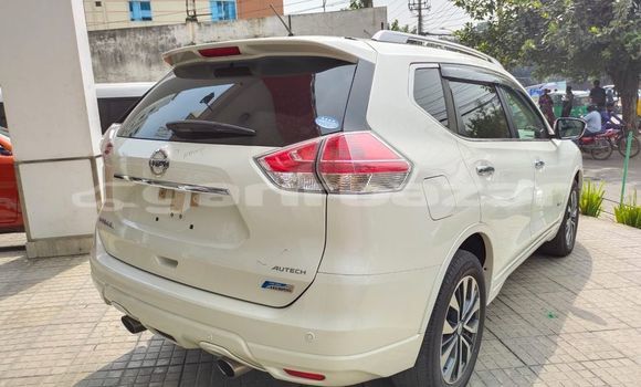Buy Import 2016 Nissan X-Trail Mode Premier in Dhaka, Dhaka Buy Import 2016 Nissan X-Trail Mode Premier in Dhaka, Dhaka
