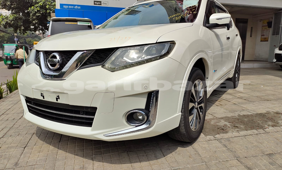 Buy Import 2016 Nissan X-Trail Mode Premier in Dhaka, Dhaka Buy Import 2016 Nissan X-Trail Mode Premier in Dhaka, Dhaka